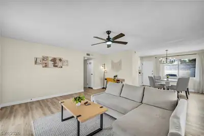 913 De Met Drive Las Vegas, NV 89119