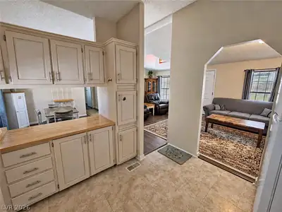 3221 West Susan Avenue 4 Kitchen