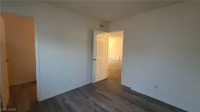 2937 Stewart Avenue 2 Bedroom