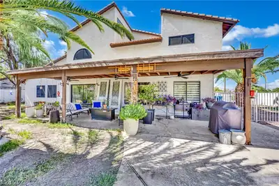 6767 Tree Haven Court, Las Vegas, NV 89146 Patio