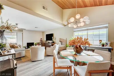 2704 West Oakey Boulevard Living Room