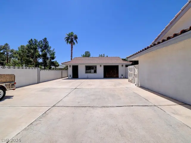 3335 Beam Drive 0