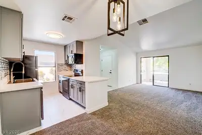 5121 Lindell Road 206 Kitchen
