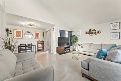 1403 Santa Anita Drive A Living Room