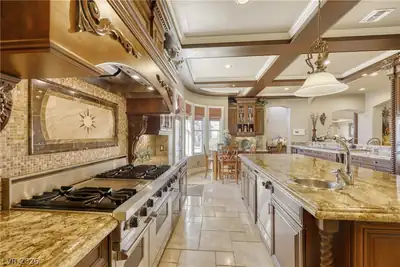 2291 Candlestick Avenue, Henderson, NV 89052 Kitchen