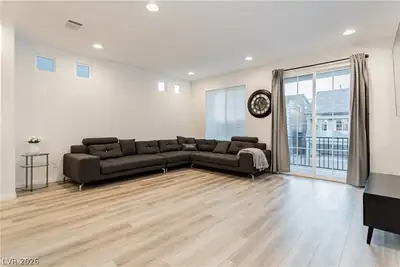 7688 Sandhaven Street, Las Vegas, NV 89139 Living Room