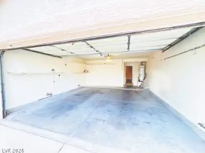 320 Mirasol Way Garage