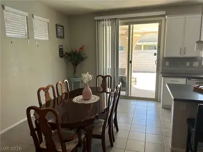 1217 West Arc Dome Avenue Dining Area
