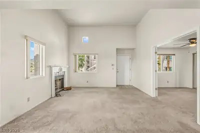 1972 Las Palmas Lane 251 Living Room