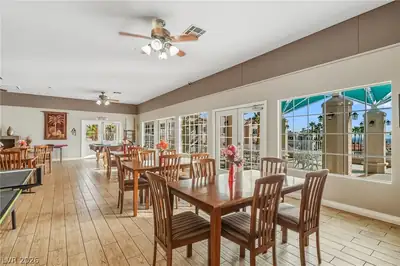 1972 Las Palmas Lane 251 Dining Area
