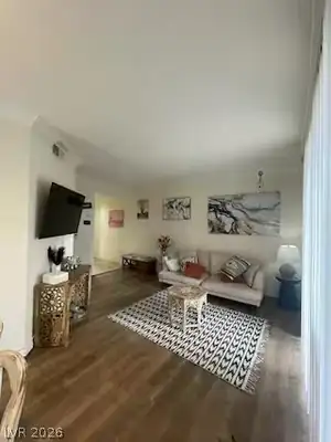 220 East Flamingo Road 320 Living Room