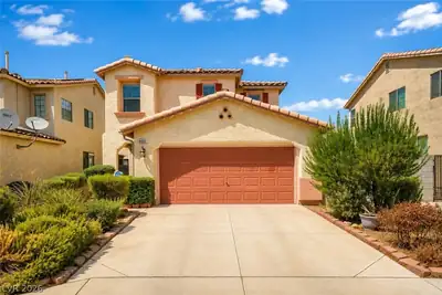 6692 Chariots Path Court, Las Vegas