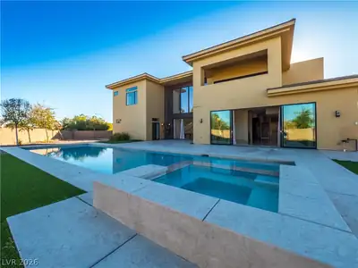 7426 Yonie Court, Las Vegas, NV 89117 