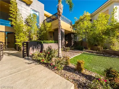 7426 Yonie Court, Las Vegas, NV 89117 
