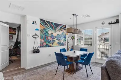 7870 Aurora Sky Street 1 Dining Area
