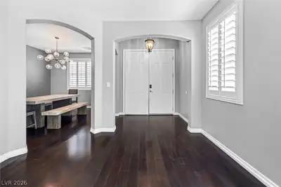 6297 Whispering Creek Street, Las Vegas, NV 89148 Entrance Foyer