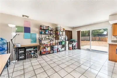 408 Barlow Lane Dining Area