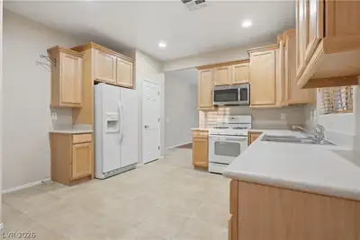 3872 Paint Court 