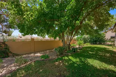 5621 Lost Tree Circle 