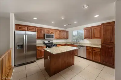 10287 Tiger Paws Place, Las Vegas, NV 89183 Kitchen