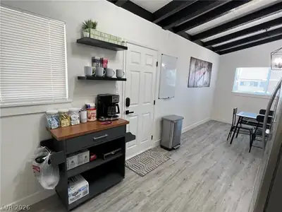 1821 Hassett Avenue, Las Vegas, NV 89104 