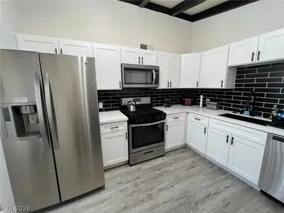 1821 Hassett Avenue, Las Vegas, NV 89104 