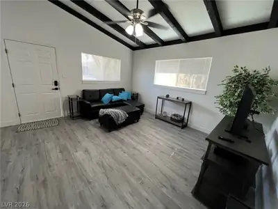 1821 Hassett Avenue, Las Vegas, NV 89104 