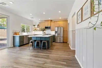 5505 Knotting Pass Kitchen