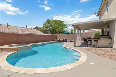 5505 Knotting Pass Pool