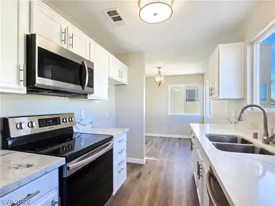 1812 North Decatur Boulevard 202 Kitchen
