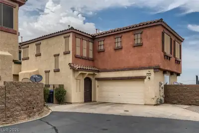 702 Emerald Idol Place, Henderson