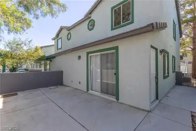 5230 Souvenir Lane, Las Vegas, NV 89118 Patio