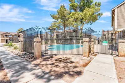 4708 Krissylouise Way, Las Vegas, NV 89121 Pool