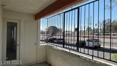 1701 East Katie Avenue 91 Patio