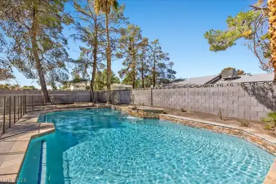 2729 McFall Court 