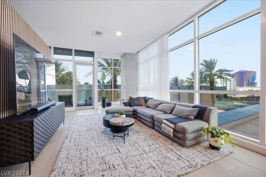 4575 Dean Martin Drive 307
