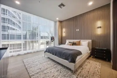 4575 Dean Martin Drive 307 Bedroom