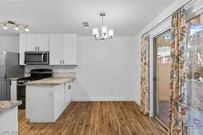 6965 Oyster Shell Drive, Las Vegas, NV 89108 Kitchen