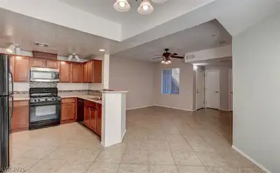 6868 Sky Pointe Drive 1030 Kitchen