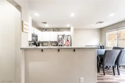 976 Grand Cerritos Avenue, Las Vegas, NV 89183 Kitchen