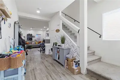 5625 Canoe Ridge Court, Las Vegas, NV 89141 Stairs