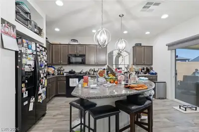 5625 Canoe Ridge Court, Las Vegas, NV 89141 Kitchen