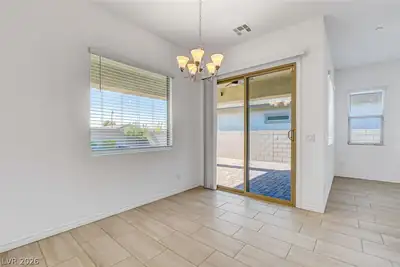673 Sunlight Hill Street Dining Area
