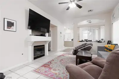8313 Donatello Court, Las Vegas, NV 89129 Living Room
