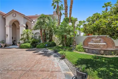 2563 Aviv Court Las Vegas, NV 89121