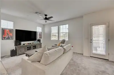 678 Anemone Lane, Henderson, NV 89015 Living Room