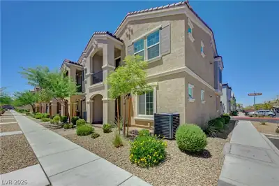 678 Anemone Lane, Henderson, NV 89015 Front of Structure