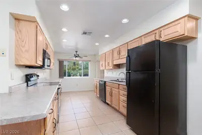 1110 CAHLAN DRIVE Kitchen
