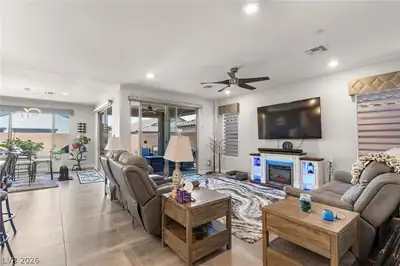 10934 Delparke Valley Avenue, Las Vegas, NV 89166 Living Room