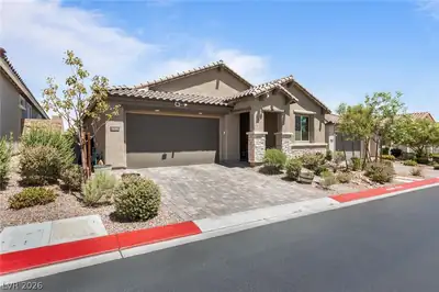 10934 Delparke Valley Avenue, Las Vegas, NV 89166 Front of Structure